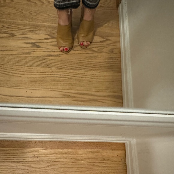 Tory Burch Raya Leather Mule Sandal Heels - Picture 4 of 8